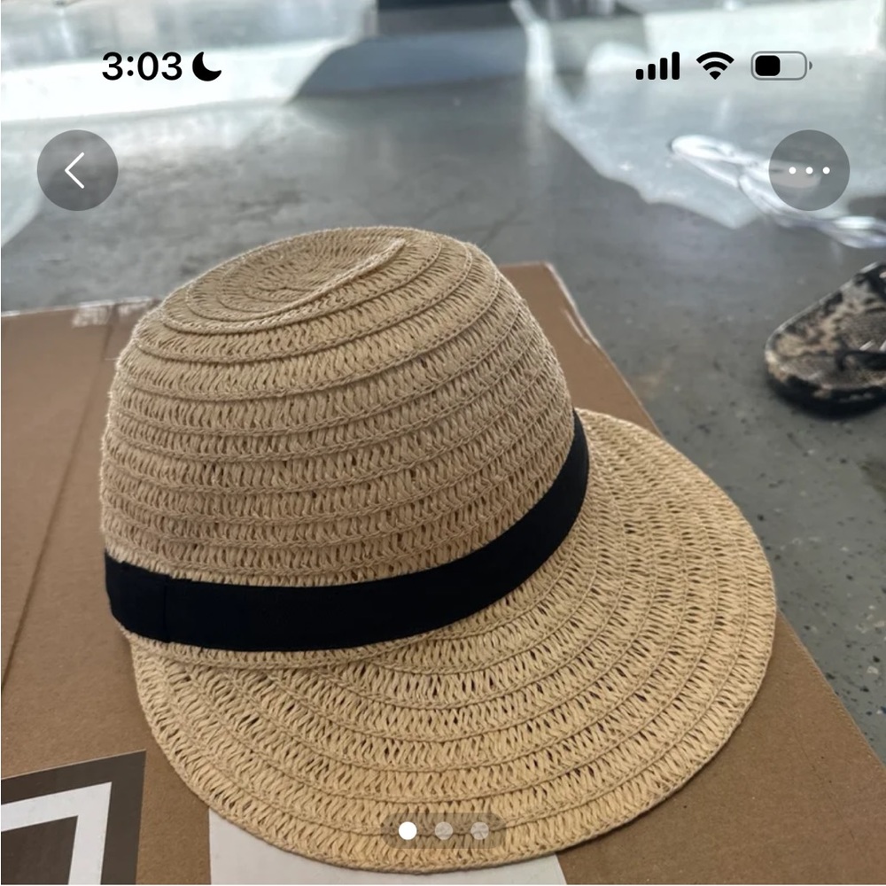 Tan hat
